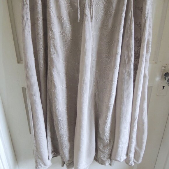 HerStyle Sage Gray Green Embroidered Hippie Dress M *Runs L - Picture 5 of 10